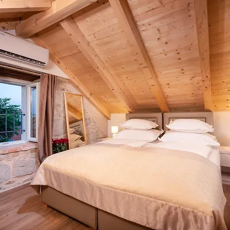 Agava فندق سبليت